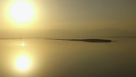 Small-Island-in-the-middle-of-the-Dead-Sea