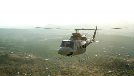 helicóptero militar de los estados unidos en vietnam.