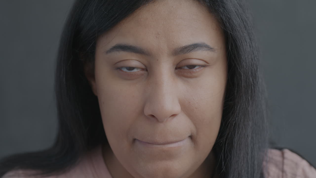 여자 의 클로즈업 초상화