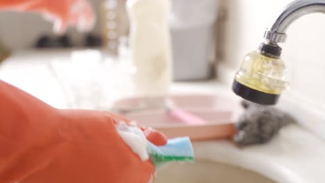 Waste-of-water.-Washing-the-dishes-by-hand.