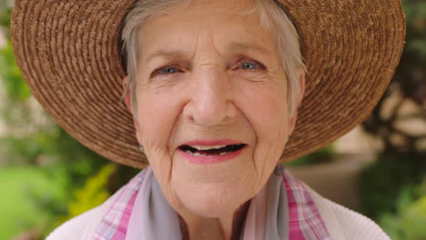 Senior-woman-face,-happy-portrait