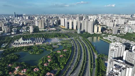 Vista-Aérea-Del-Horizonte-Del-Paisaje-Urbano-De-Hanoi,-Ciudad-Urbana-En-Vietnam