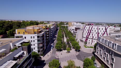 toma de drones de apartamentos modernos en el sur de francia