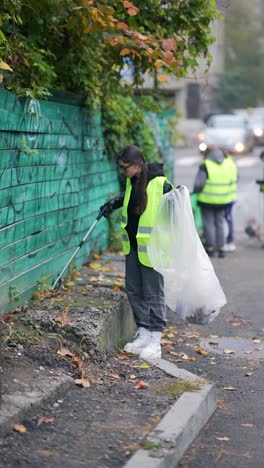 community street cleanup