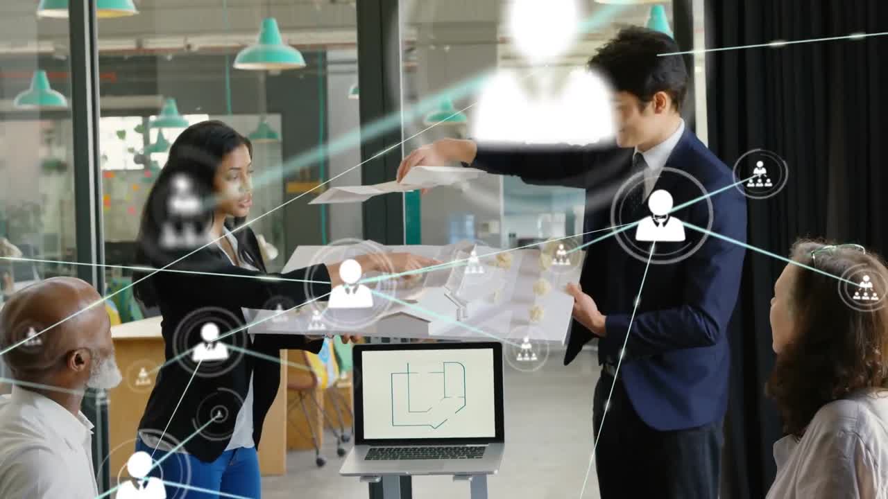사무실에서 다양한 사업가들과의 아이콘과의 연결 네트워크의 애니메이션