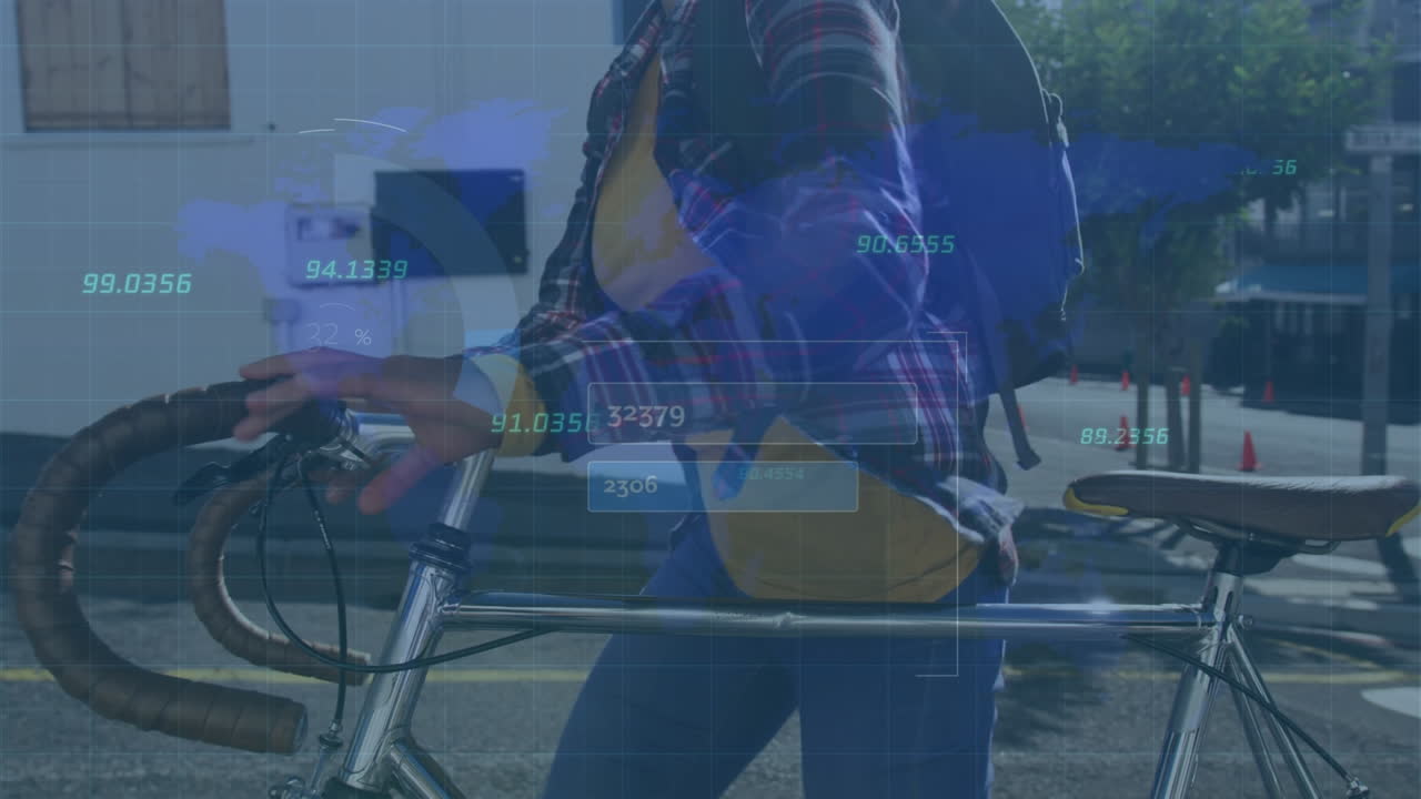 animación del procesamiento de datos sobre mujer caucásica con bicicleta