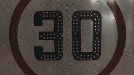 speed limit 30 sign