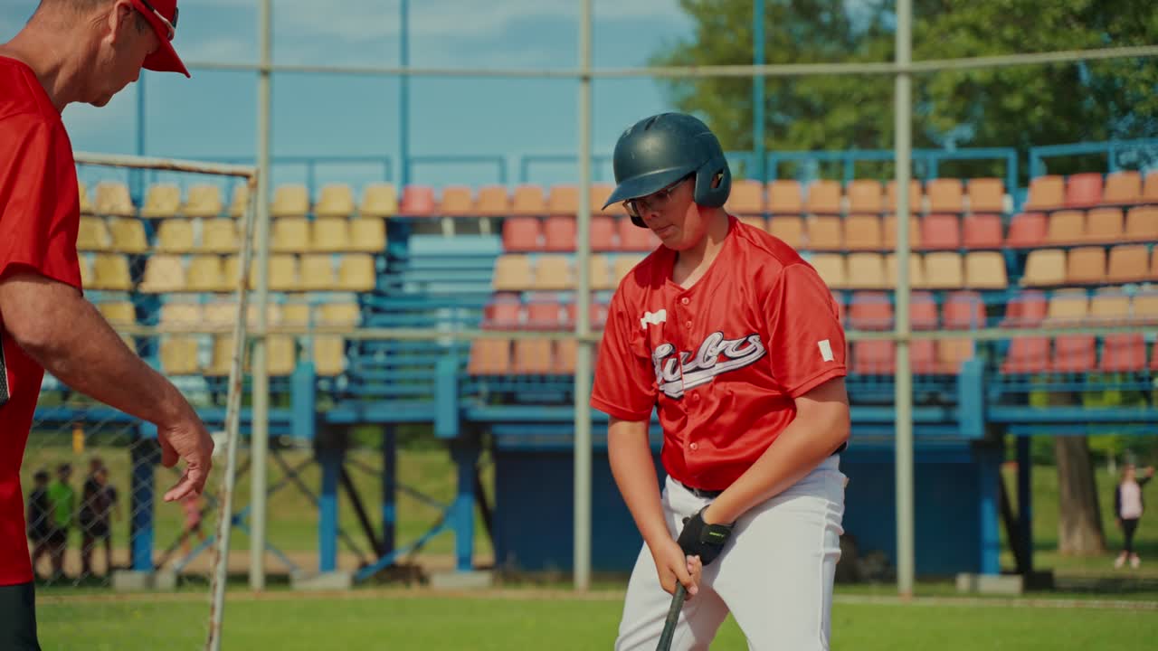 Giocatori di baseball sul campo