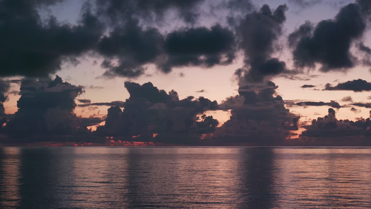 해가 뜨면 바다