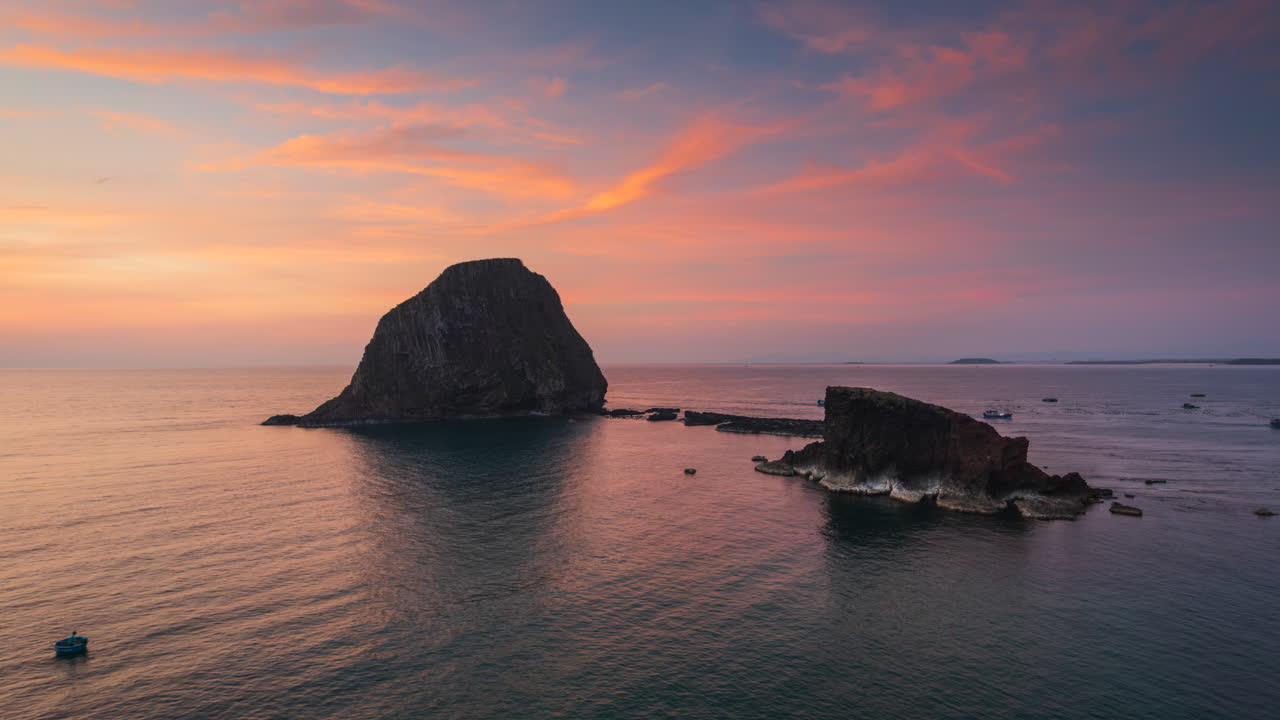푸엔, 베트남에서 아름다운 해가 뜨는 모습
