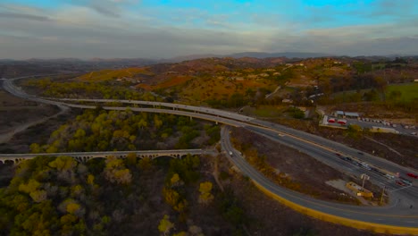 vista de drones de la autopista 76 california