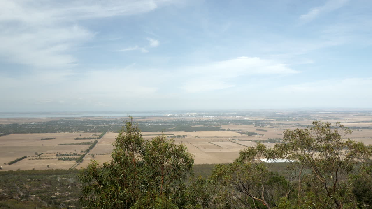 área de la bahía de corio y geelong vistos desde la cima de la cordillera you yangs
