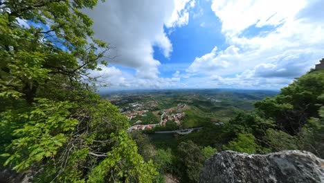 vista de gran ángulo desde el monte titán en san marino