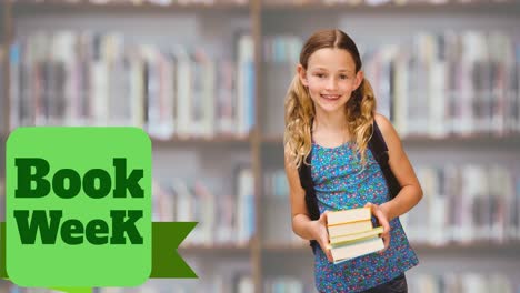 animación del texto de la semana del libro sobre una colegiala caucásica sonriente que sostiene libros en la biblioteca