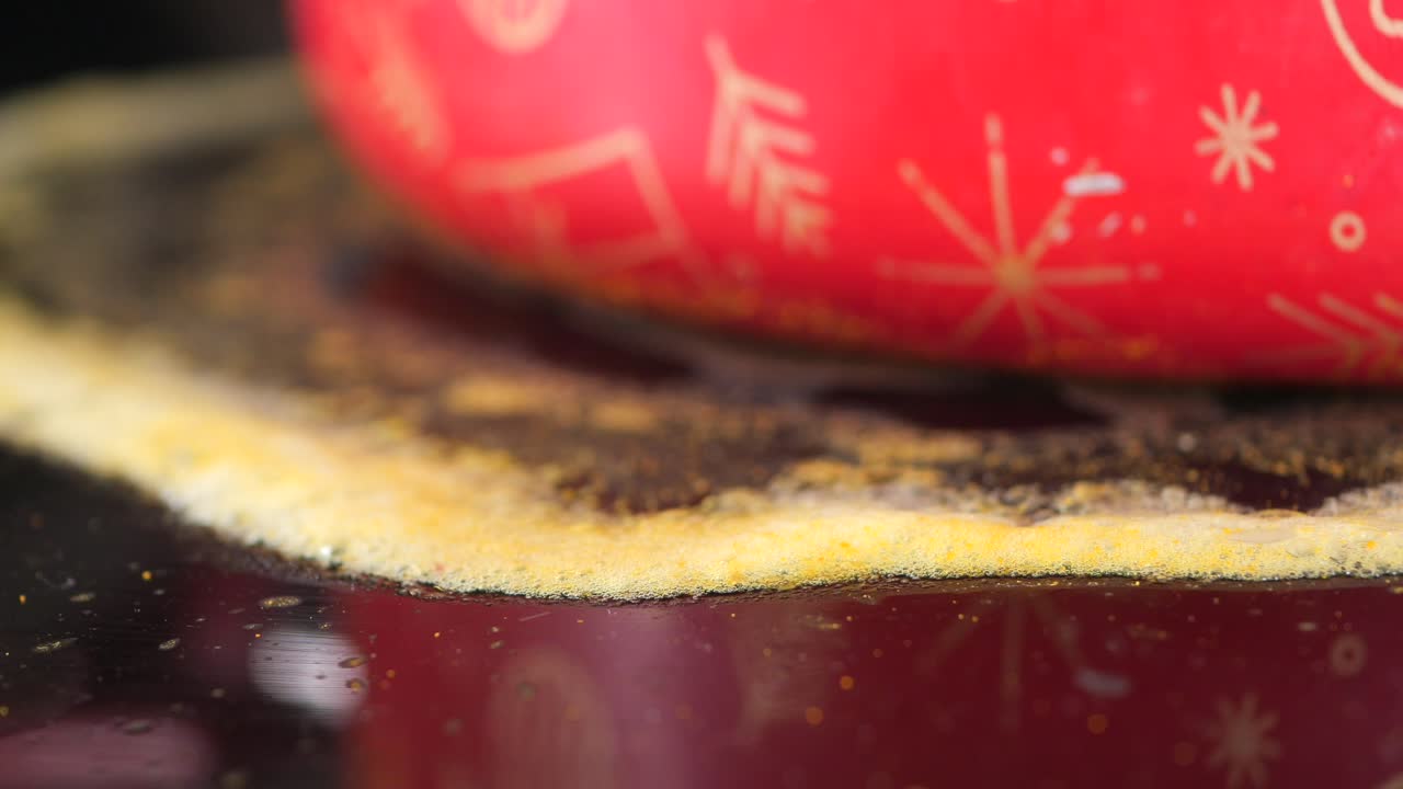 se hierve: limpiando una estufa desordenada