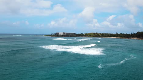 Aerial-view-of-beautiful-Oahu-coastline