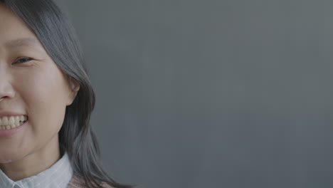 웃는 여자 초상화