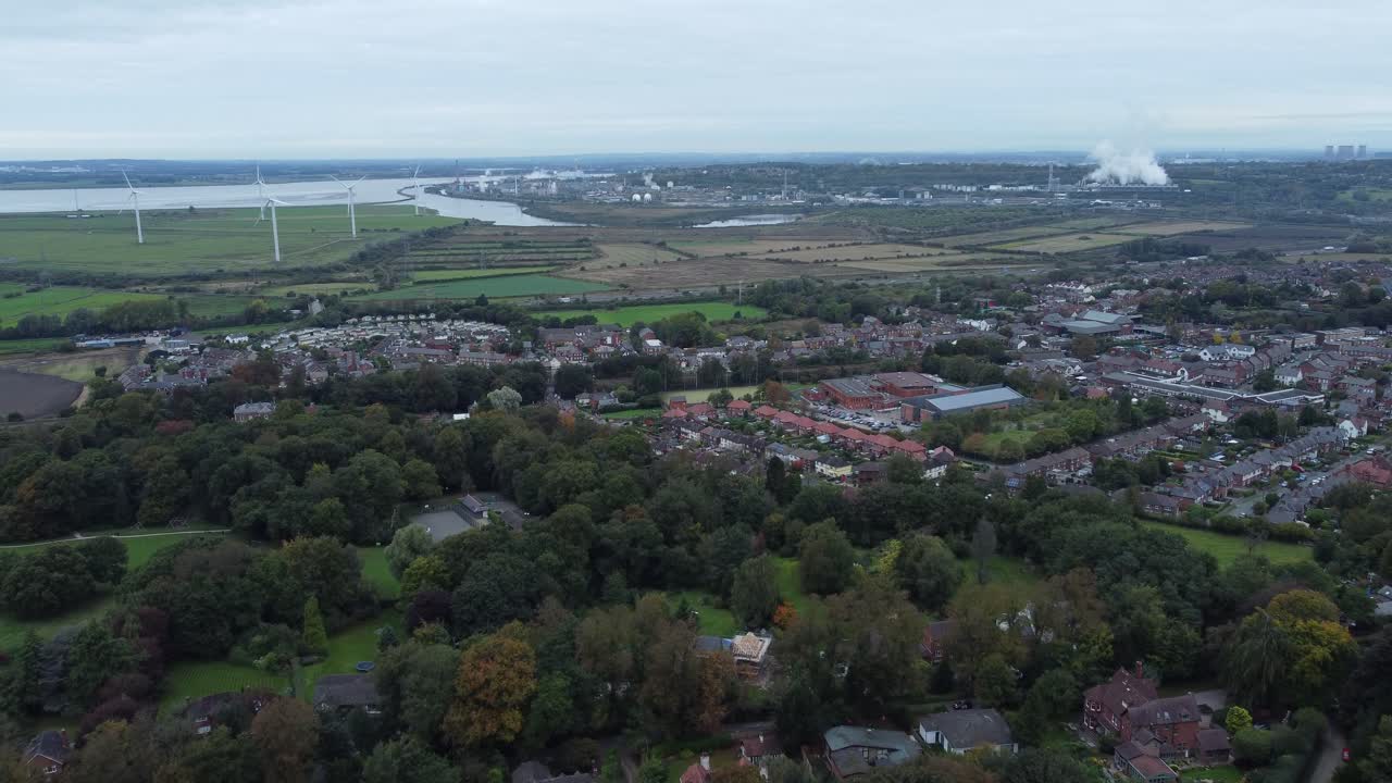 vista aérea por encima de halton, norte de inglaterra, runcorn, cheshire, campo, turbinas eólicas, industria, paisaje, levantamiento, adelante