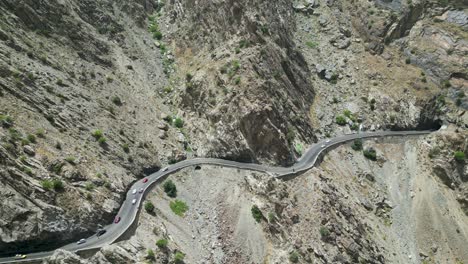 la maravilla del túnel de la carretera kabul-jalalabad