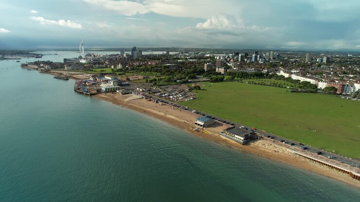 Parco e area giochi Southsea Common sulla costa a Southsea, Portsmouth, Inghilterra