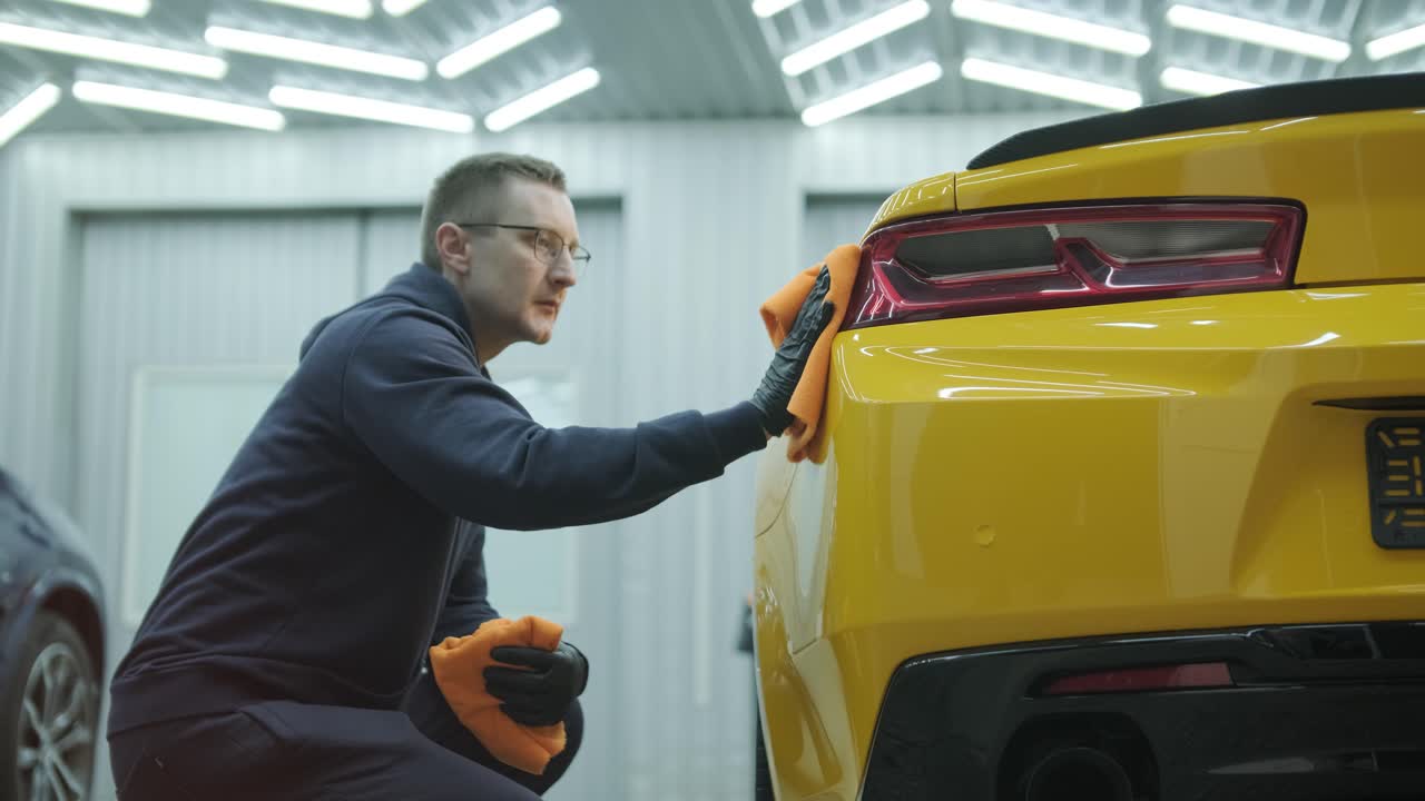 Professional Car Detailing – Washing, Ceramic Coating, and Interior Cleaning