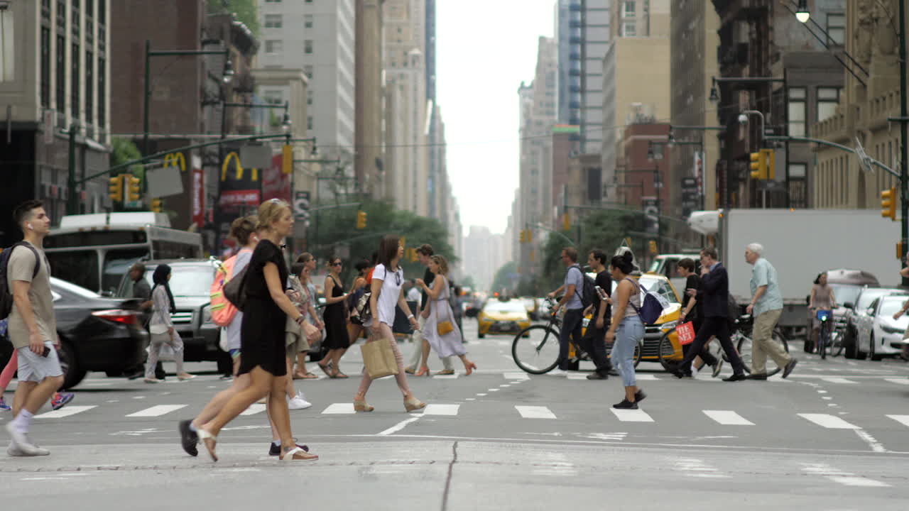 New York Crossing, Columbus and 8th Wide