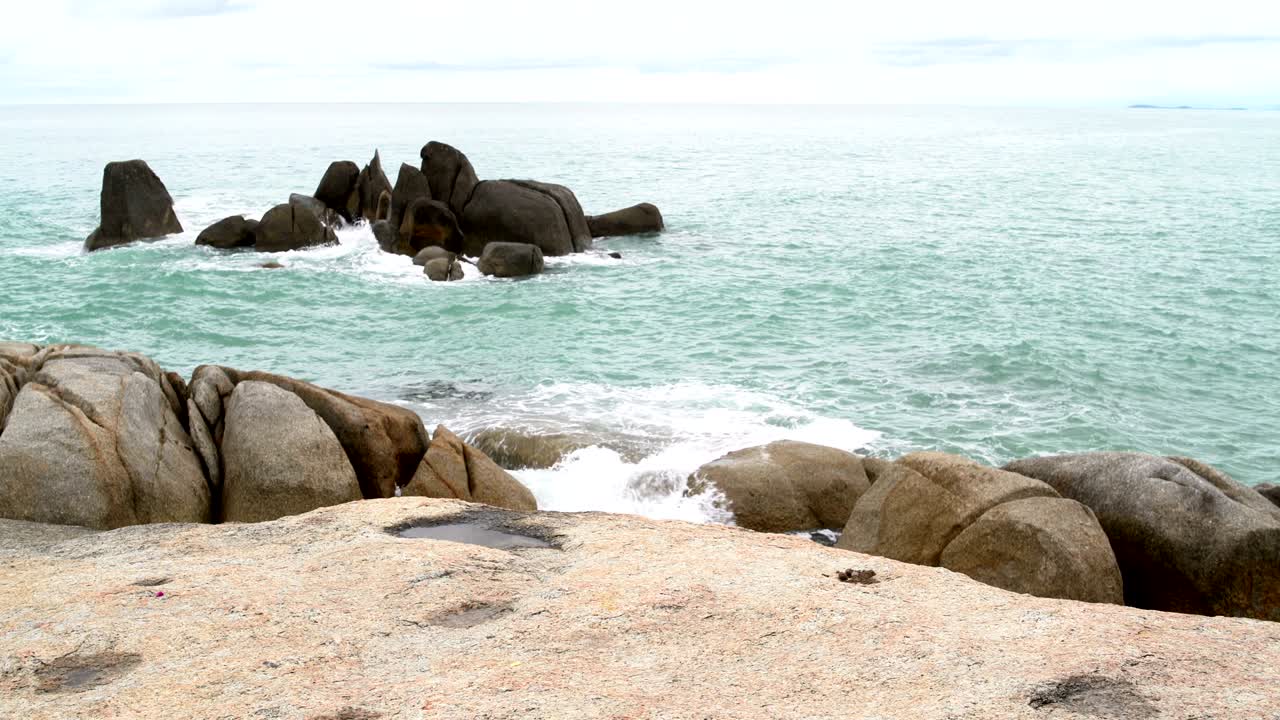 풍경, 바다, 파도가 바위 위에 부히고