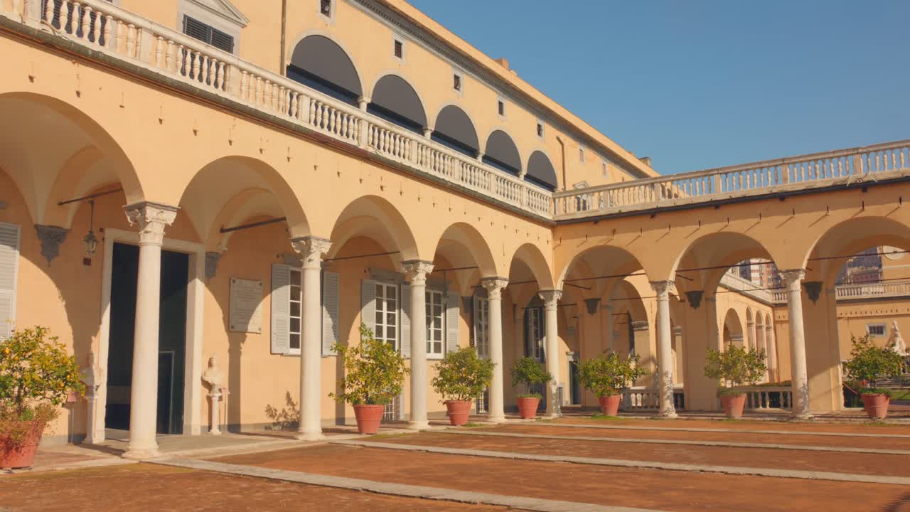 Villa del Principe, Gênes, architecture historique ensoleillée, ambiance tranquille