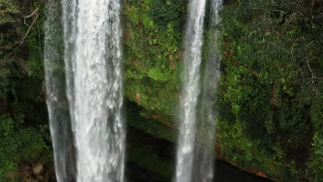 vista elevada de la cascada misol-ha palenque en méxico