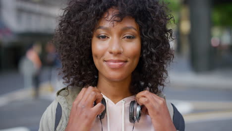 Portrait-of-a-trendy-young-black-woman