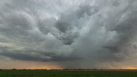 de cerca y personal con una tormenta eléctrica