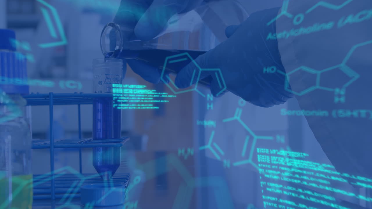 animación del procesamiento de datos y la fórmula química sobre el científico en el laboratorio