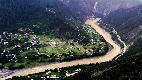 Salakhala-village-is-one-of-the-oldest-village-of-neelum-valley