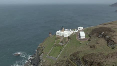 Aerial-view-of-Mull-of-Kintyre-lighthouse-in-Argyll-and-Bute,-Scotland