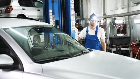 mechanic in the workshop