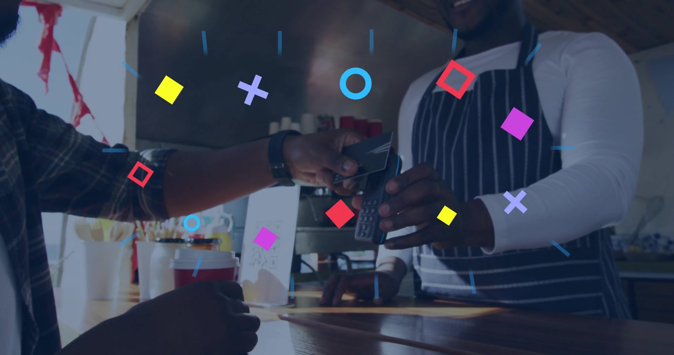 Cliente che tocca il telefono, paga per una tazza al bar, barista che tiene un lettore, forme che esplodono e poi svaniscono