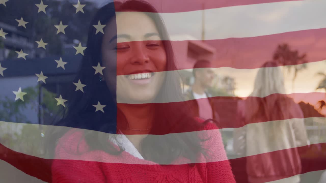 animación de diversos amigos en una fiesta en la playa sobre la bandera de los estados unidos