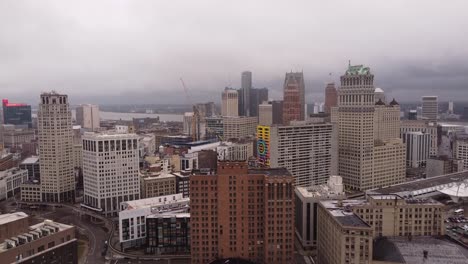 Majestic-skyscraper-buildings-of-downtown-Detroit,-Michigan