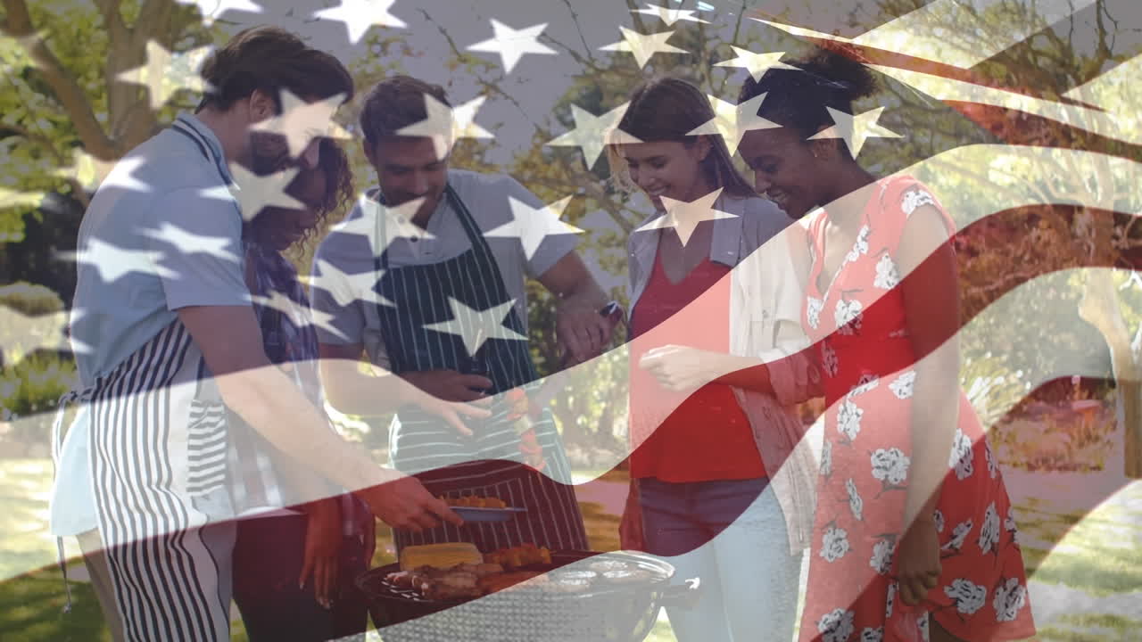 группа друзей барбекю на заднем дворе