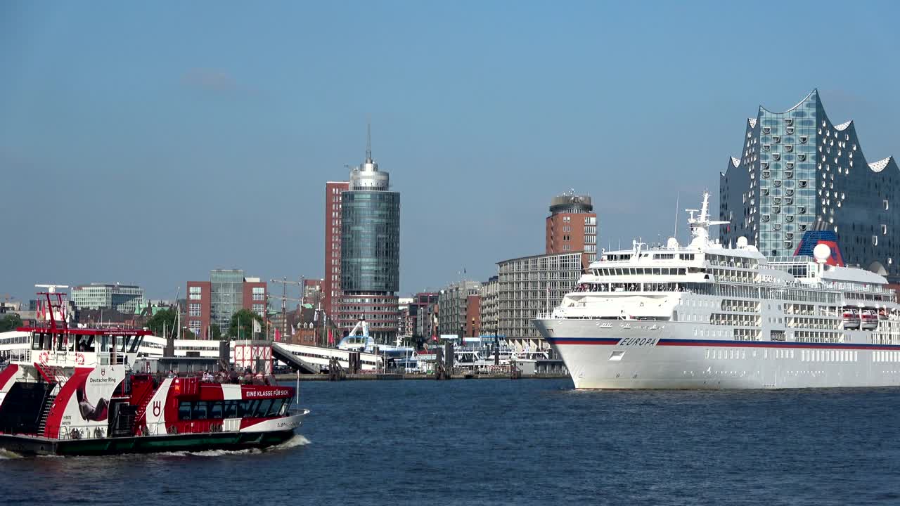 crucero en hamburgo en salida, elba y paisaje urbano,