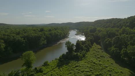 überfahrt über den wunderschönen meramec river in castlewood in st.