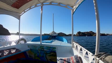 Direction-Philae-Temple-by-motorboat