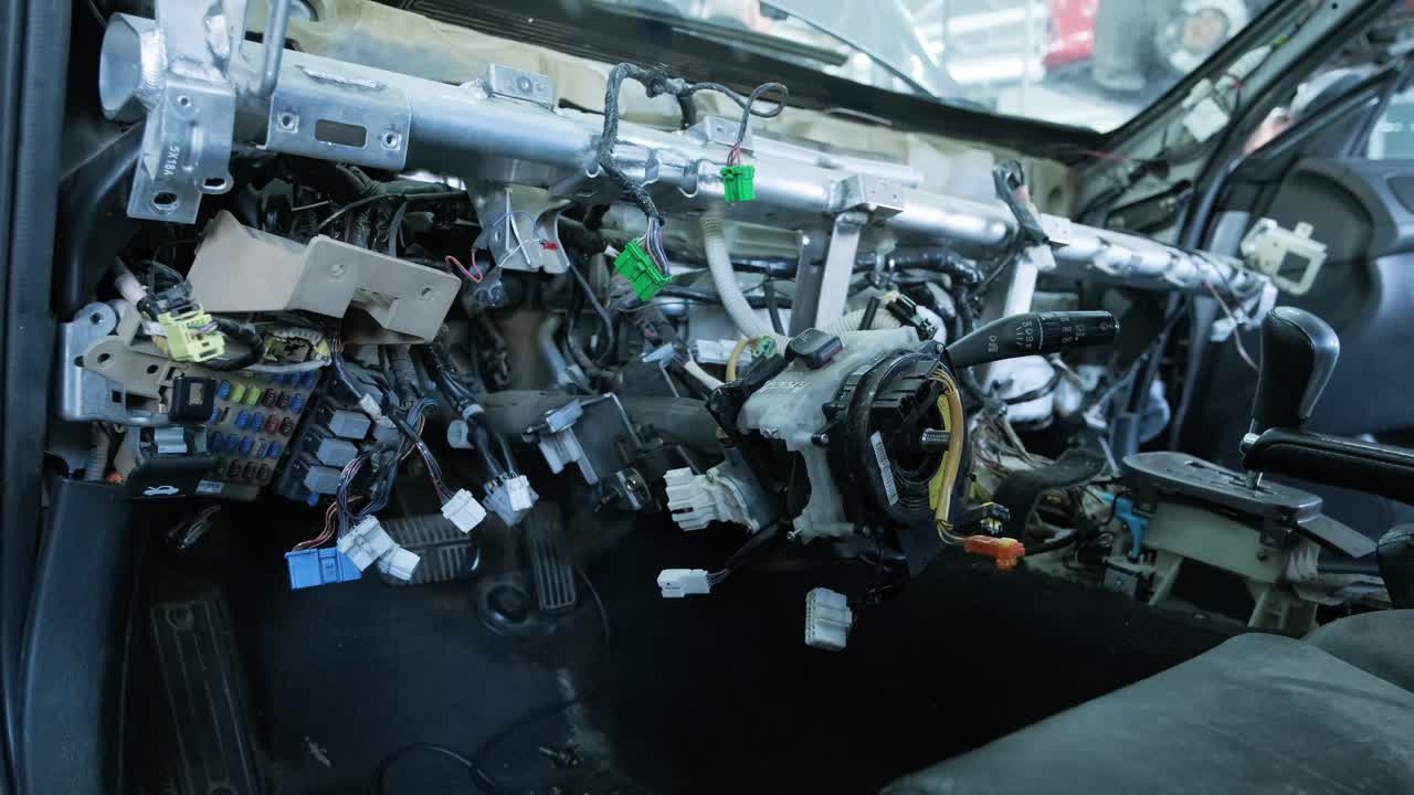 자동차 내부 및 대시보드 수리