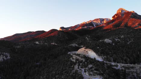 Malerische-Luftaufnahme-Zum-Mount-Charleston,-Nevada