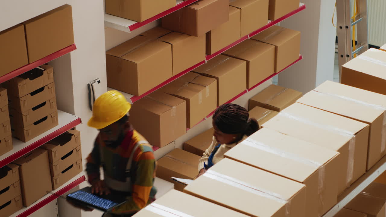 comprobación del inventario del almacén