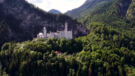 castillo de neuschwanstein alpes bávaros alemania