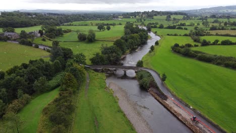 Edisford-Bridge,-Clitheroe-England-Luftaufnahmen-4k