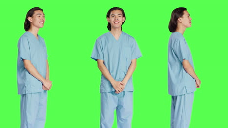 Asiatischer-Krankenpfleger-Posiert-Im-Studio
