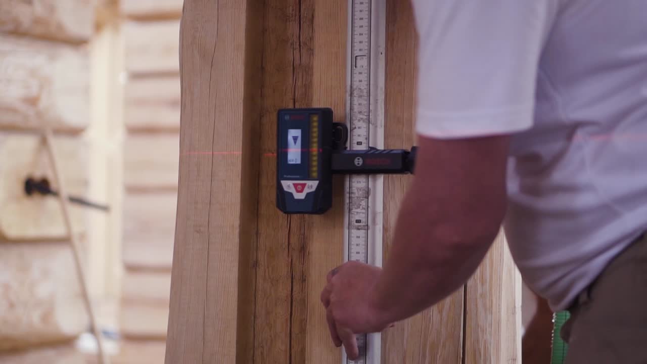 Using a Laser Level on Wooden Beams