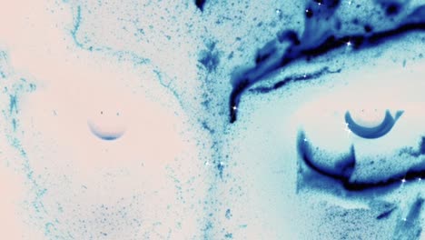 el rostro relámpago del mal con ojos demoníacos